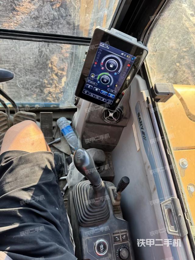 顯示屏?（駕駛室部分）