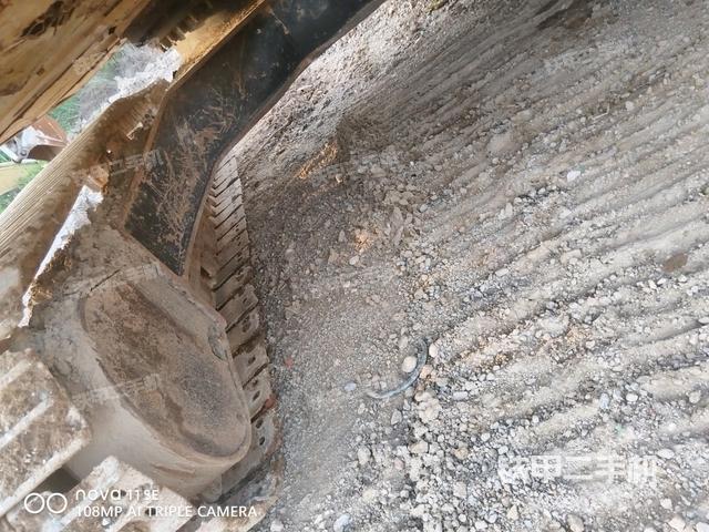 右側(cè)行走馬達蓋板（行走機構(gòu)）