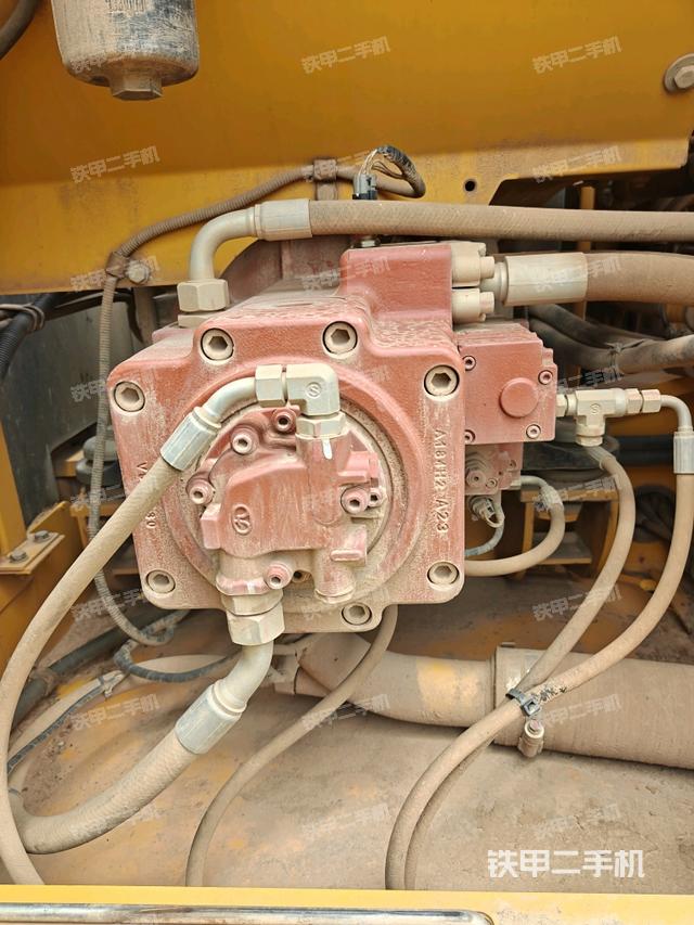 液压泵室（大件舱室）