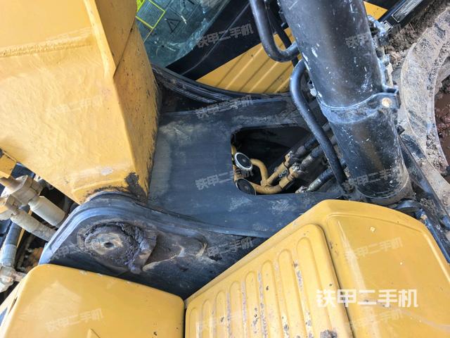 大臂根部?斜視（工作和回轉(zhuǎn)裝置）