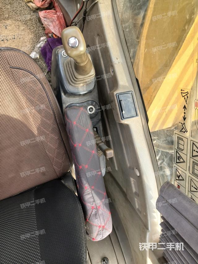 座椅后部（驾驶室部分）