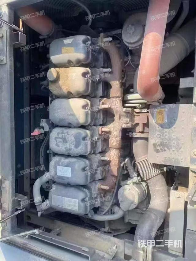 发动机整体俯视（整机外观）