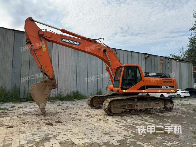 斗山DH370LC-9挖掘机
