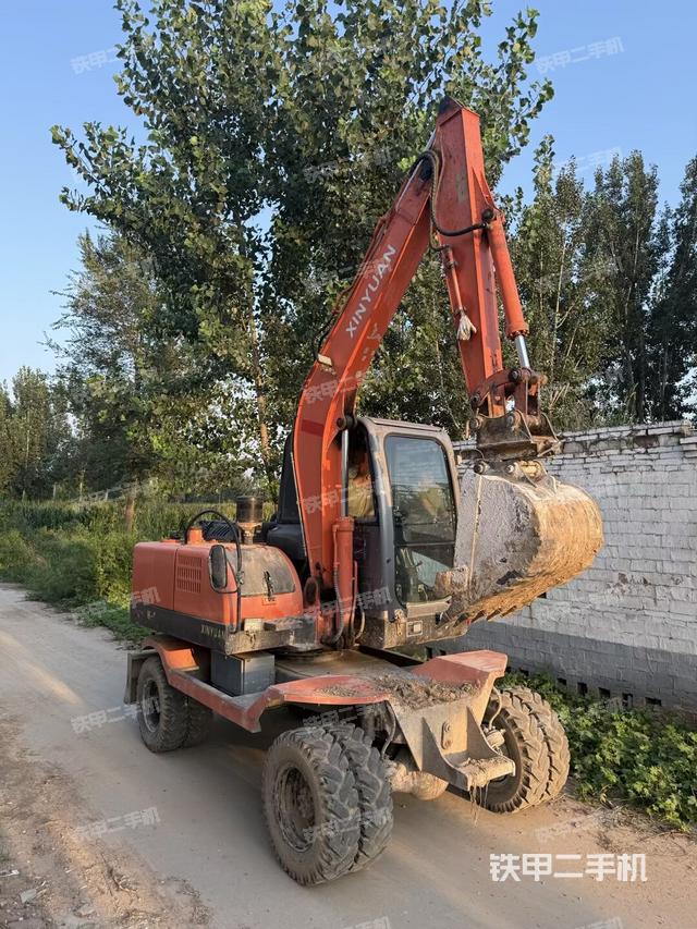 驾驶室整体（整机外观）