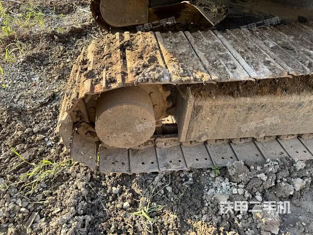 右側(cè)履帶整體?（行走機構(gòu)）