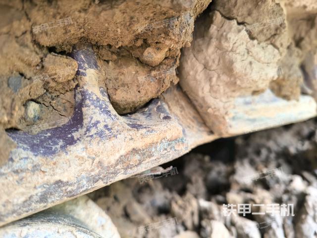 左側(cè)履帶整體?（行走機構(gòu)）