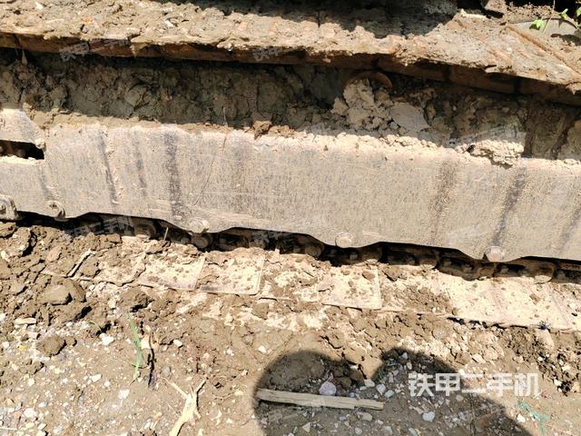 左側(cè)履帶整體?（行走機(jī)構(gòu)）