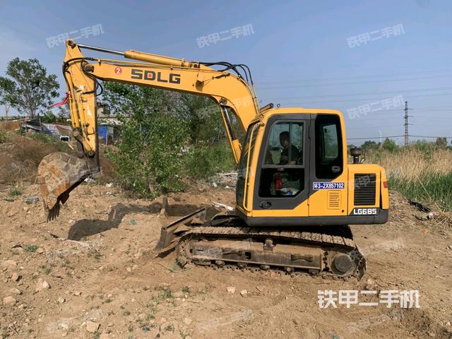 山東臨工LG685挖掘機