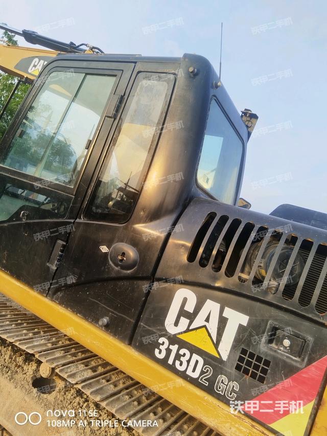 駕駛室左后45度（駕駛室部分）