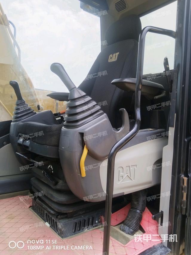 座椅后部（駕駛室部分）