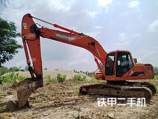 斗山DH220LC-7挖掘机实拍图片