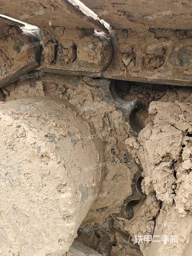 左侧履带整体 （行走机构）