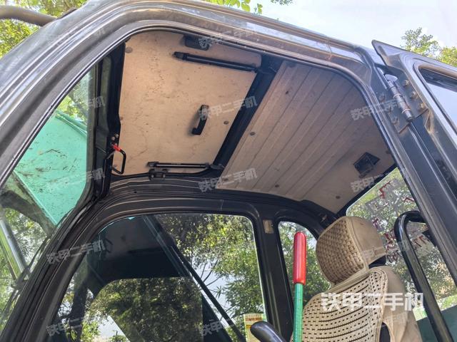  驾驶室正侧（驾驶室部分）