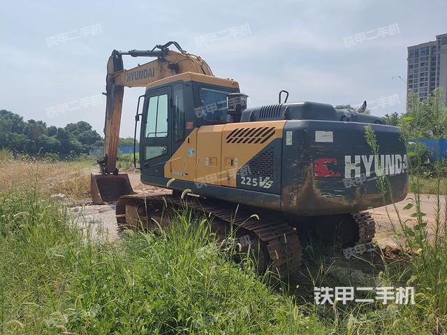 现代R215VS挖掘机