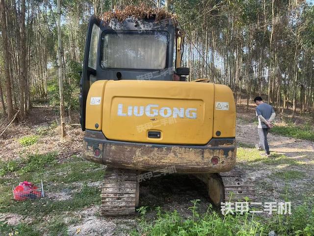 整機右后45°（整機外觀）