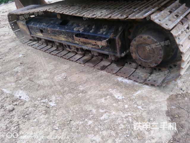 左側(cè)履帶整體?（行走機(jī)構(gòu)）