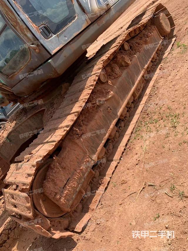 单侧履带整体（整机外观）