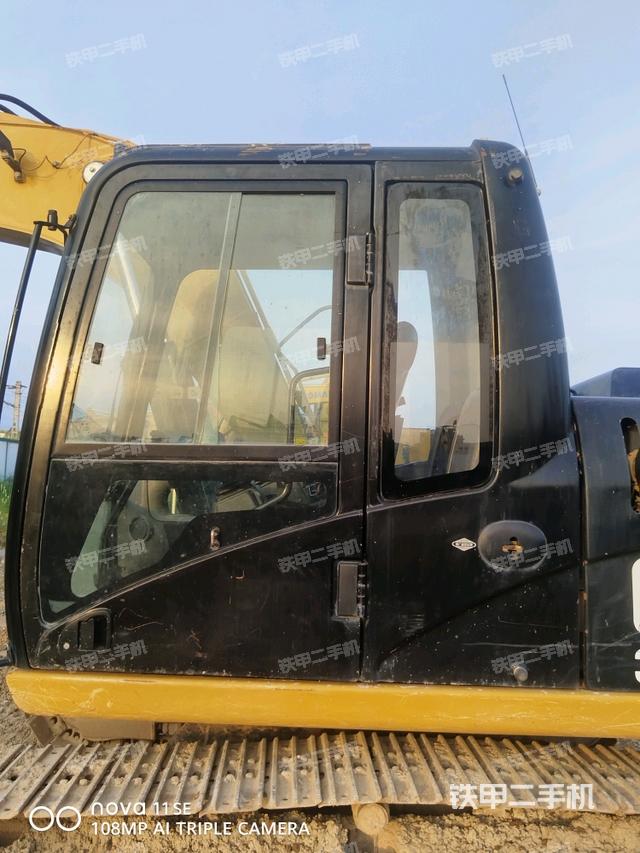 駕駛室正側(cè)（駕駛室部分）