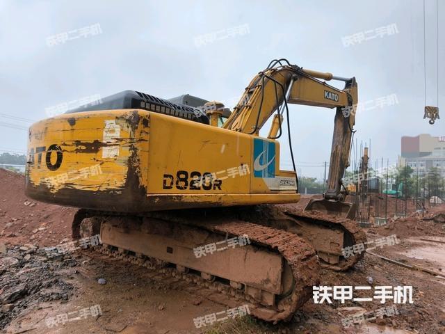 加藤HD820R挖掘机