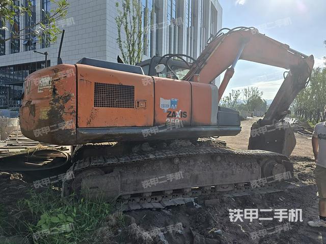 整機(jī)右后45°(整機(jī)外觀) 整機(jī)右后45°(整機(jī)外觀)