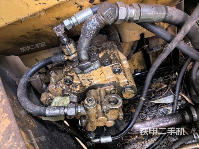 液壓泵室（大件艙室）