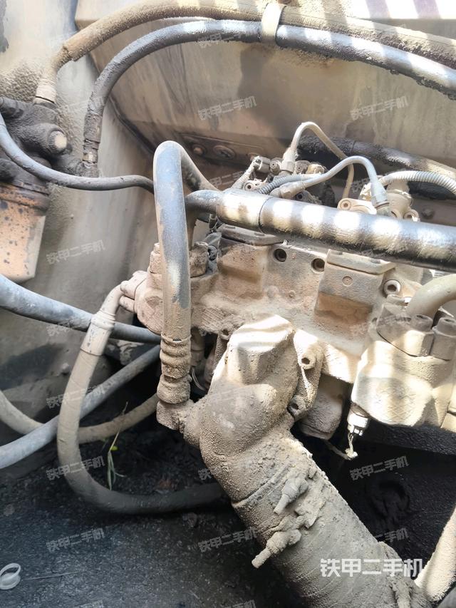 液壓泵斜45?右（大件艙室）