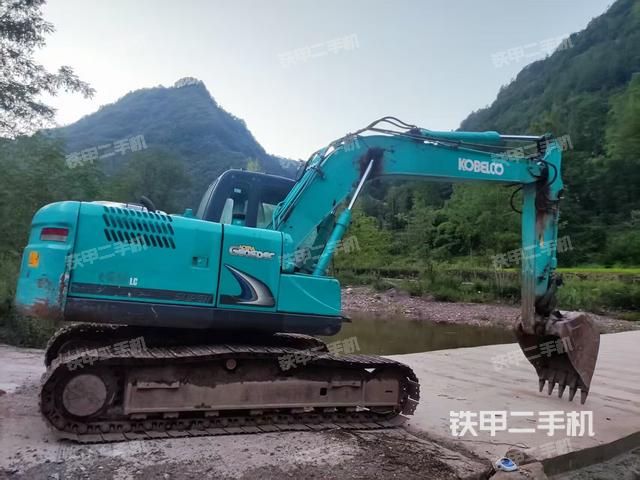 整機右后45°(整機外觀) 整機右后45°(整機外觀)