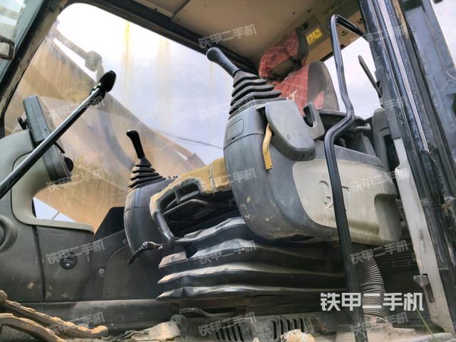 座椅后部（駕駛室部分）