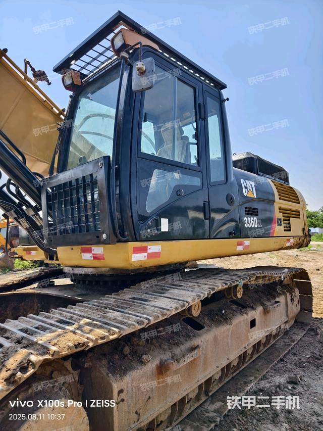 驾驶室整体（整机外观）