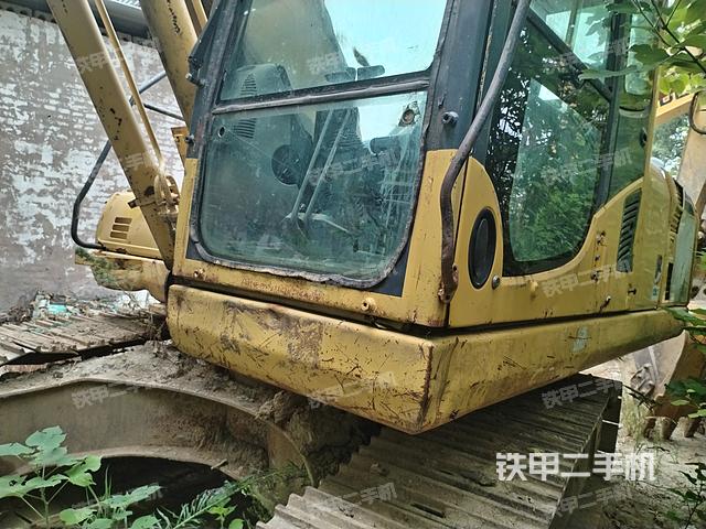 小松PC200-8挖掘机