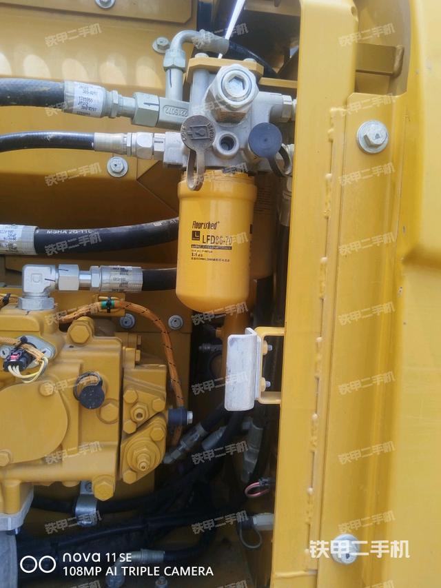 液壓泵斜45?右（大件艙室）