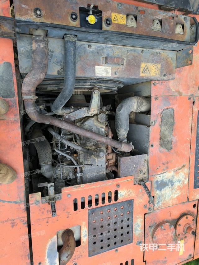 回轉(zhuǎn)馬達(dá)（上車部件）