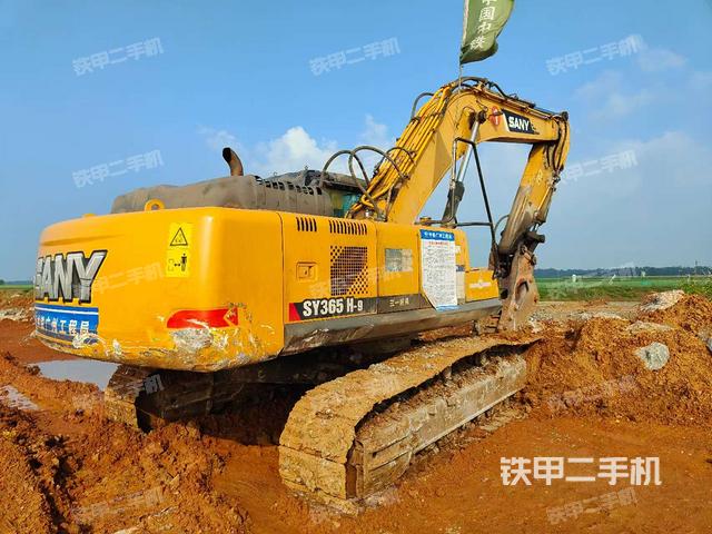 整機右后45°（整機外觀）