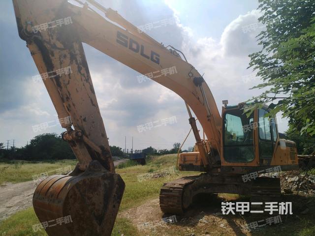 山东临工E6210F挖掘机
