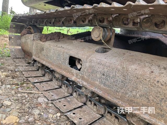 右驅(qū)動(dòng)輪（行走機(jī)構(gòu)）