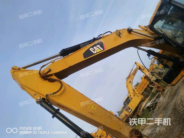 小臂整體左后（工作和回轉(zhuǎn)裝置）