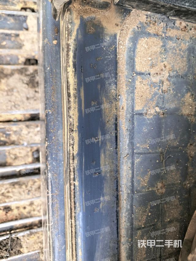 座椅后部（驾驶室部分）