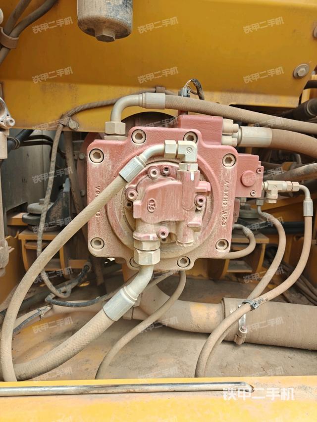 液压泵斜45 左（大件舱室）