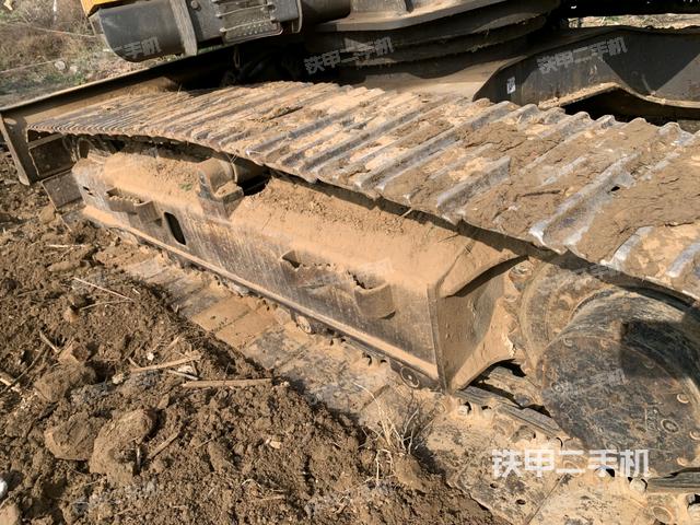 單側履帶整體(整機外觀) 單側履帶整體(整機外觀)