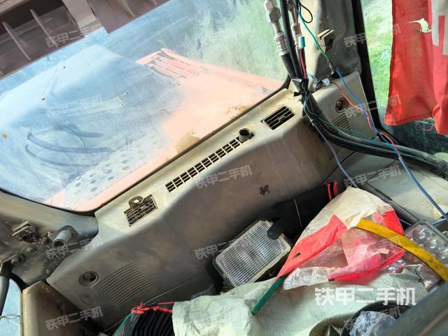 座椅后部（駕駛室部分）