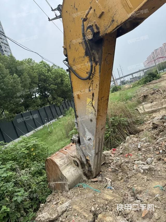 小臂整體左后(工作和回轉(zhuǎn)裝置) 小臂整體左后(工作和回轉(zhuǎn)裝置)