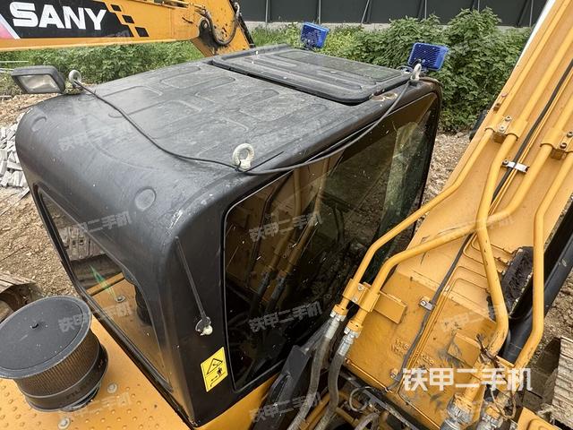 駕駛室頂部俯視(上車部件) 駕駛室頂部俯視(上車部件)