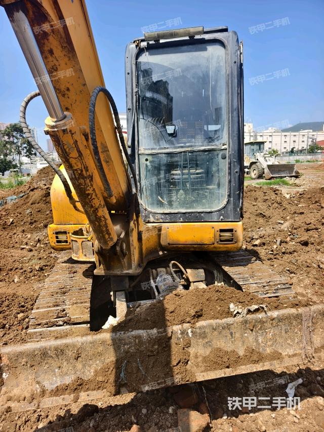 大臂整体 右侧（工作和回转装置）