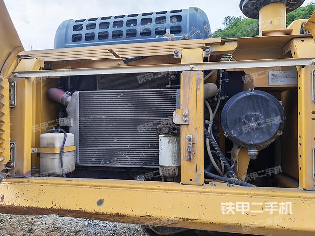 散熱器正面（大件艙室）