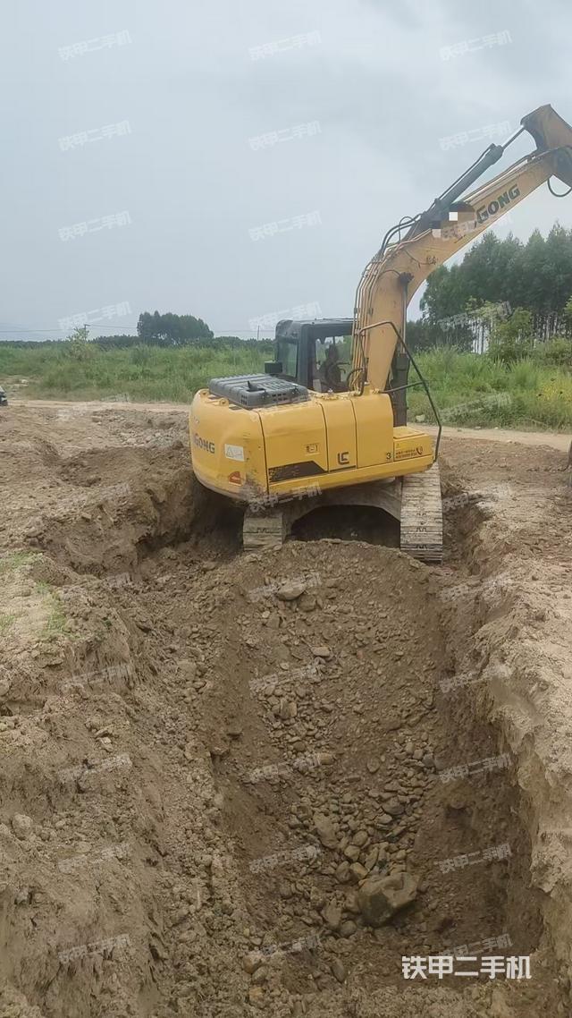 柳工CLG913E挖掘机