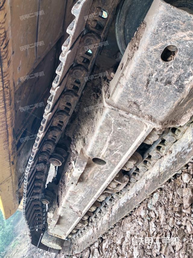 右驅動輪（行走機構）