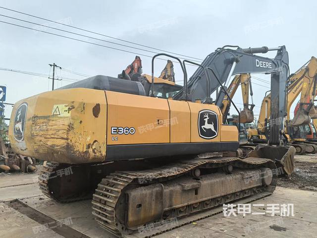 整機右后45°（整機外觀）