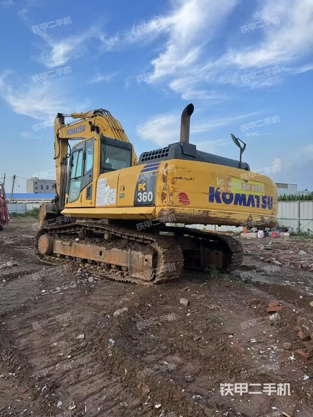 驾驶室顶部（整机外观）