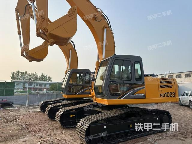 加藤HD1023-R5挖掘机