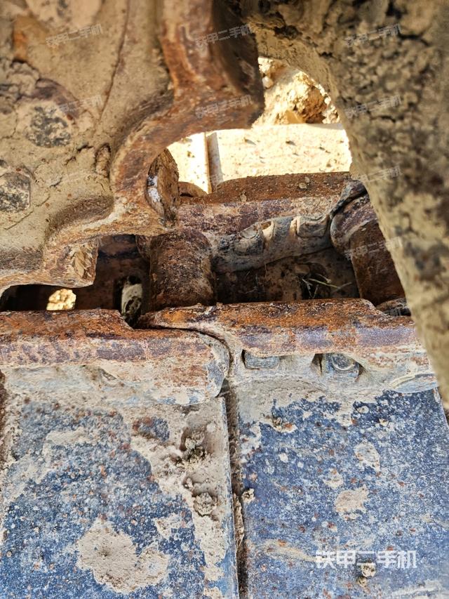 右驅(qū)動(dòng)輪（行走機(jī)構(gòu)）